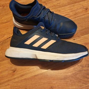 Adidas 42 2/3