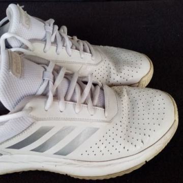 Adidas br 42 i 2/3 kožne kvalitetne udobne tenisice