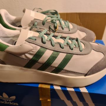 Adidas Country XLG br. 44