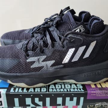 ADIDAS DAME 8, tenisice br. 41 1/3