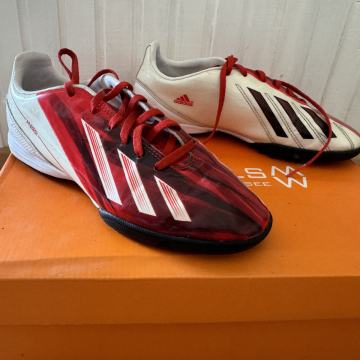 ADIDAS MESSI Djecje Muske Tenisice za Mali nogomet vel.38