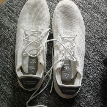 Adidas Originals Pharrell Williams Tennis HU patike vl. 46 i 2/3