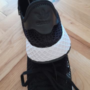 UAdidas  tenesice vel.43,1/3