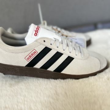 Adidas Tenisice 42 2/3 NOVO ORGINAL