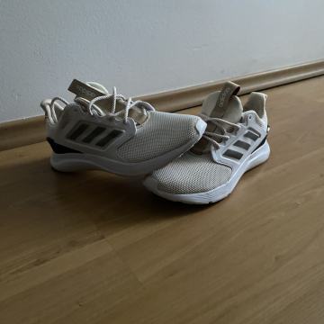 Adidas tenisice 42 i 2/3