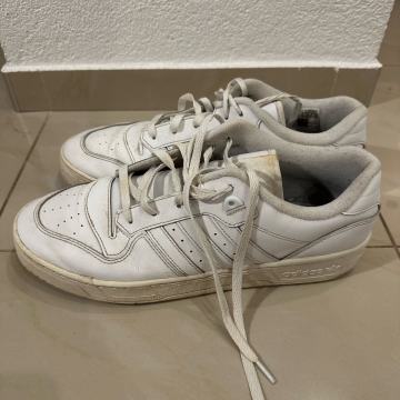 Adidas tenisice 47 1/3