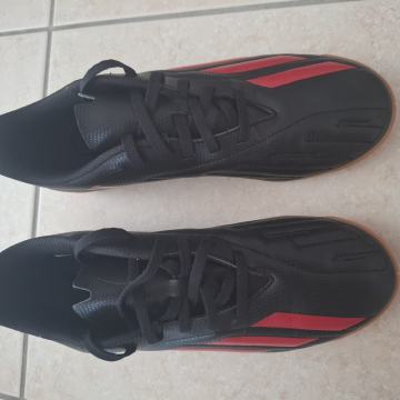 Nove Adidas tenisice, br.41