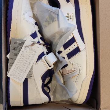 Adidas tenisice NOVO, broj 44