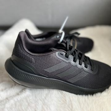 ADIDAS TENISICE RUNFALCON 3 CLOUDFOAM 42.5 vel NOVO ORGINAL