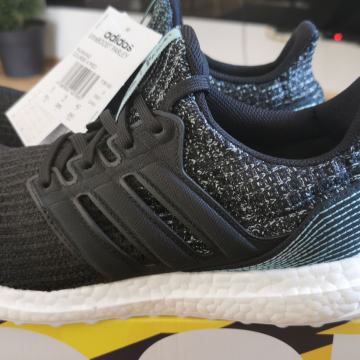 Adidas Ultraboost Parley - vel 42