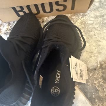 ADIDAS YEEZY BOOST 350 V2