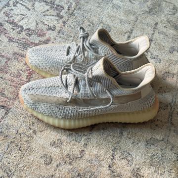 Adidas Yeezy Boost 350 V2 tenisice br 45/46