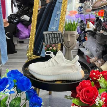 Adidas Yeezy Tenisice