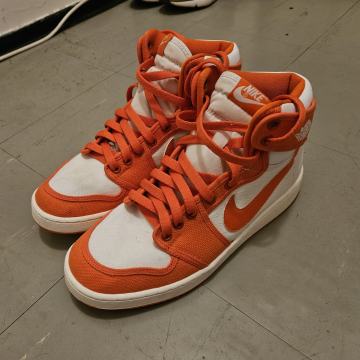 Air Jordan 1 AJKO Rush Orange 41 broj 26cm tenisice
