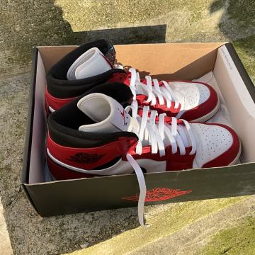 Air Jordan 1 Retro High Chicago 2012