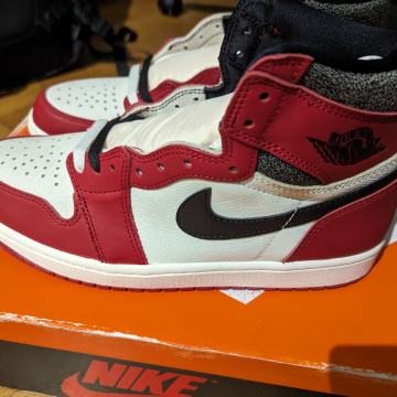 Air Jordan 1 Retro High OG Chicago ''Lost & Found