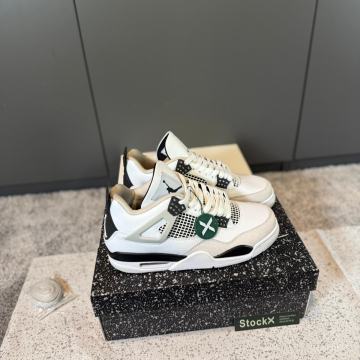 Air Jordan 4 Millitary Black