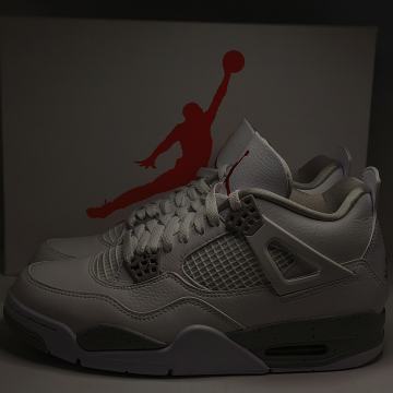 Air Jordan 4 White Oreo, EU 42.5