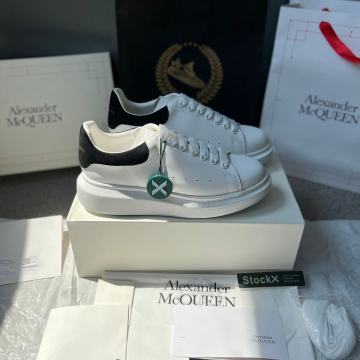 Alexander McQueen Oversized Sneaker Black