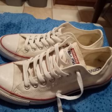 All star br.42 kvalitetne i kvalitetne tenisice