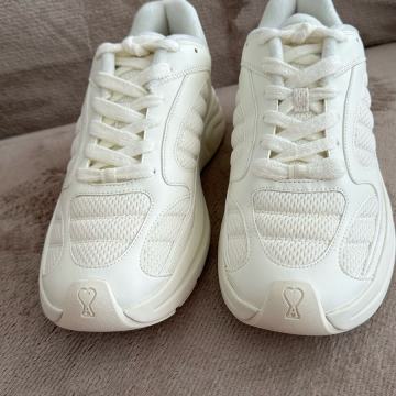 Novo, Ami Paris tenisice