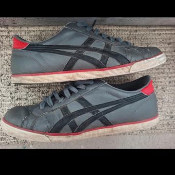 ASICS tenisice (broj 44.5)