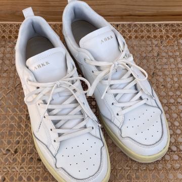 Bijele tenisice Arkk Copenhagen br. 44 / Visuklass Leather Stratr65