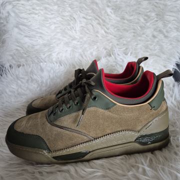 Christian Louboutin tenisice br.41/42