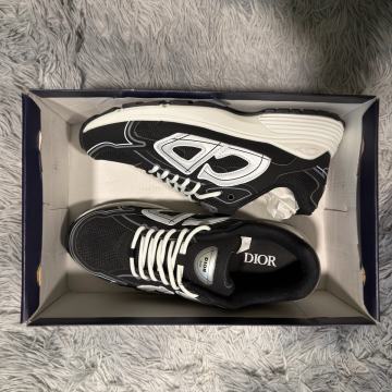 Dior B30