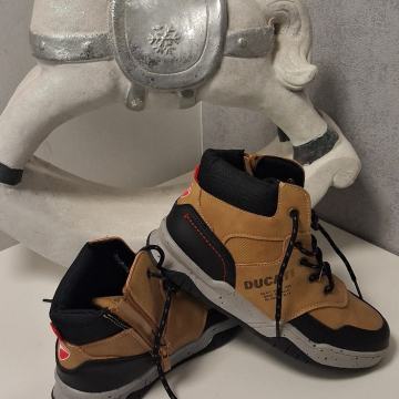 Dječje muške cipele gležnjače DUCATI Br.34 NOVE