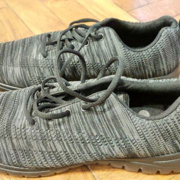 Fabric Flyer Runner, tenisice 45 , Realno 43, NOVO !