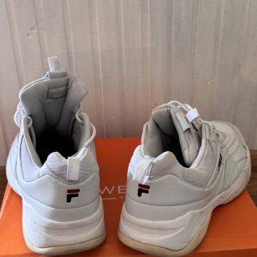 FILA Muske Bijele Tenisice vel.44