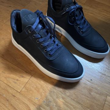 FILLING PIECES, br. 40