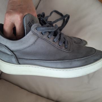 Fillip Pieces kozne tenisice br 42