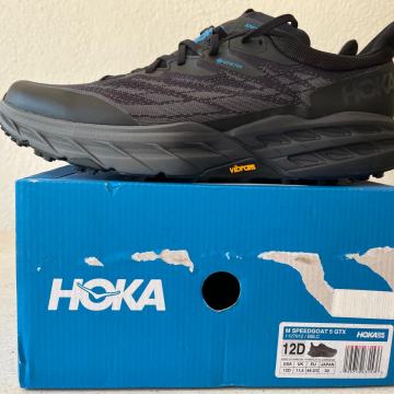 HOKA speedgoat 5 GTX(goretex) NOVO!!
