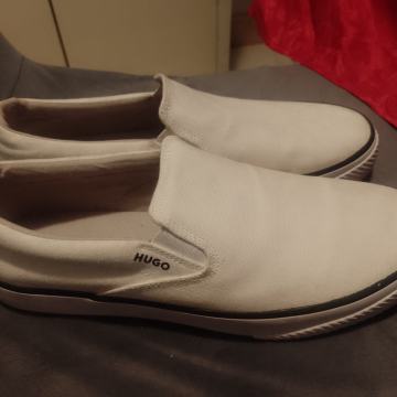 Hugo br.42 kvalitetne platnene udobne tenisice