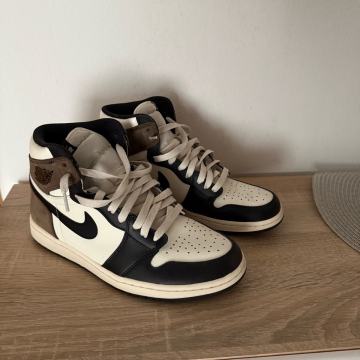 Jordan 1 High Dark Mocha tenisice
