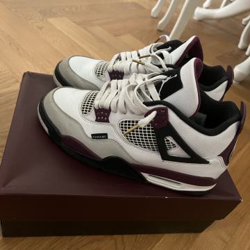 Jordan 4 Paris Saint Germain