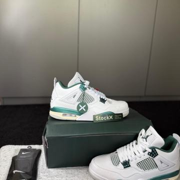 Jordan 4 Pine Green