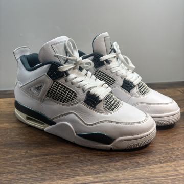 Jordan 4 Retro oxidized green