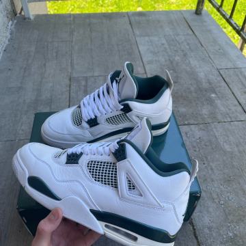 Jordan 4