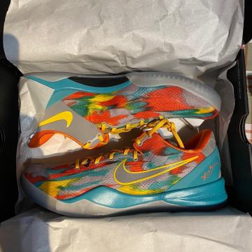 Kobe Protro 8 “Venice Beach”