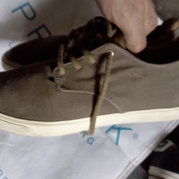 Lacoste br.42 platnene udobne tenisice kvalitetne