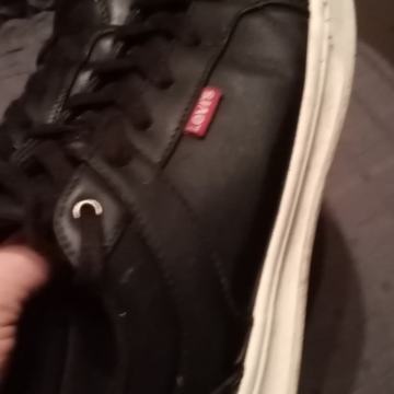 Levi's br 41 kožne kvalitetne tenisice