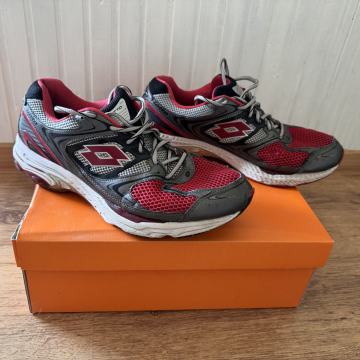 LOTTO Tenisice Red vel.45