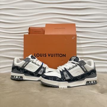 Louis Vuitton Trainers 42