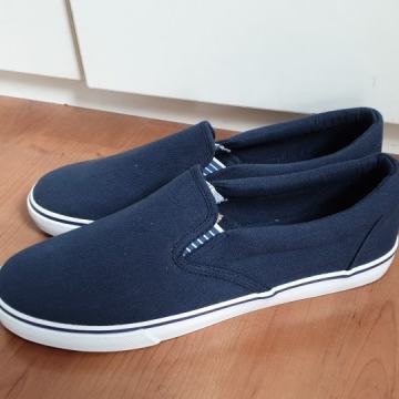 MUŠKE PROLJETNE CIPELE br. 42 nikad nosene