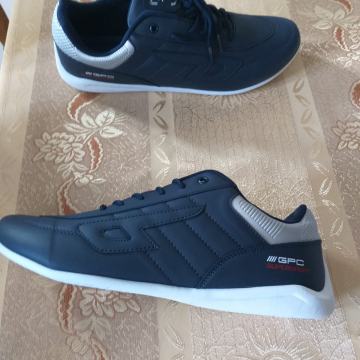 NOVE Muške tenisice 46broj PRODAJEM!