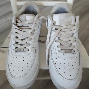 Muške tenisice NIKE AIR FORCE 1 BROJ 41