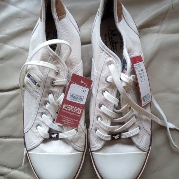 MUSTANG tenisice br.43